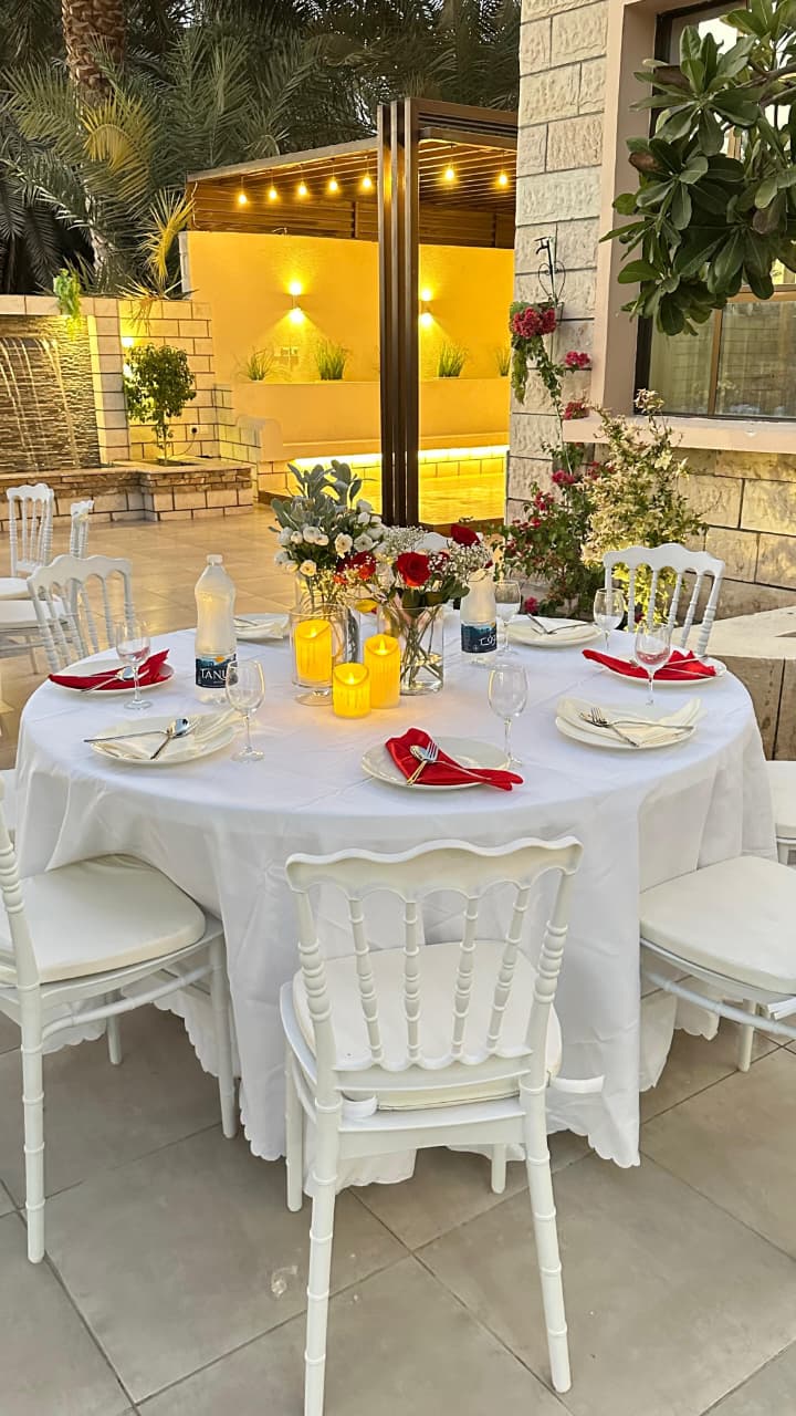 ميرا روز\ تأجير طاولات وكراسي