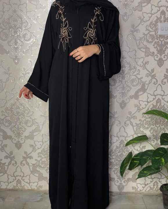 عبايات سودا نسائيه