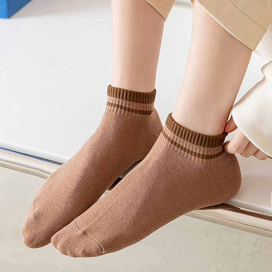 Women's Contrast Stripe Design