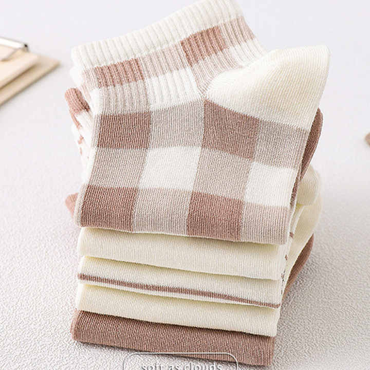 Customizable Ankle-Length Socks with