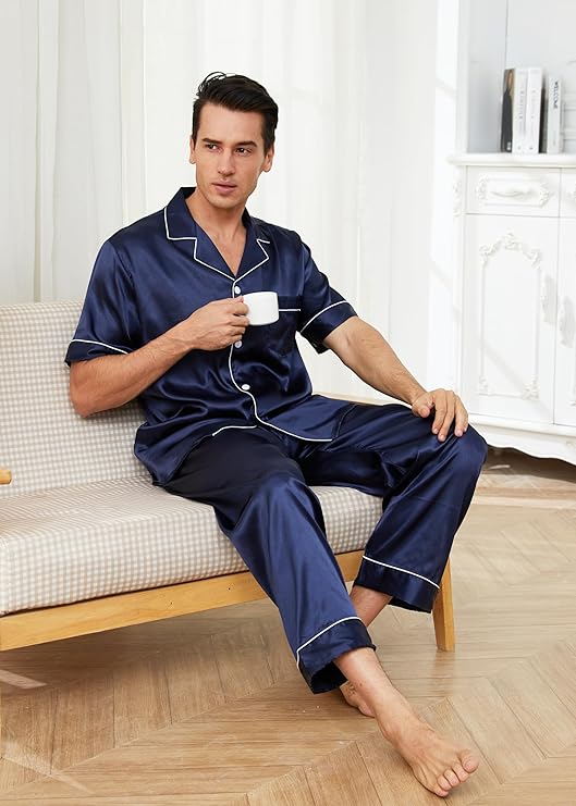 بدلات نوم رجاليه