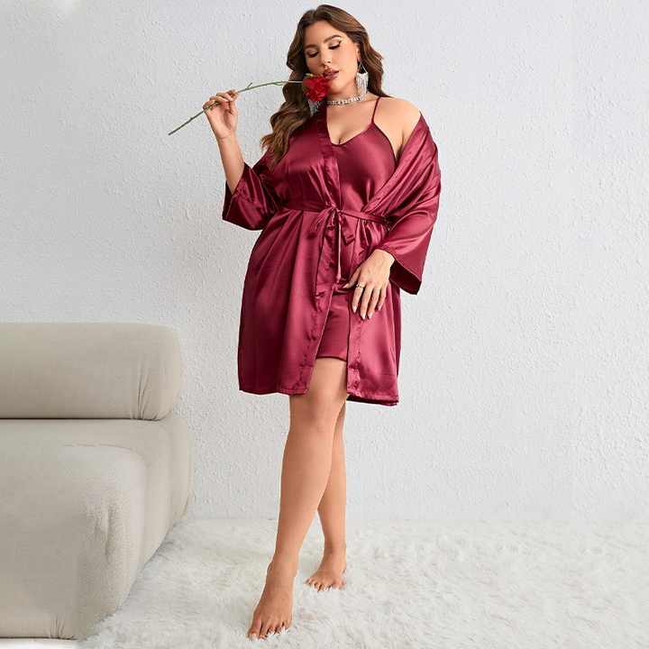 طقم نوم نسائي