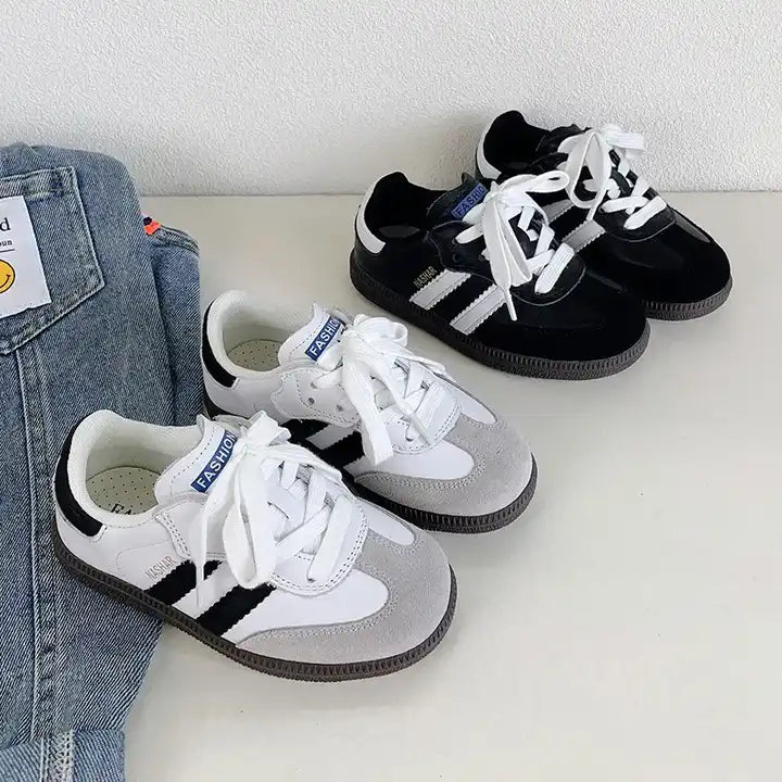 أحذية تدريب أطفال أولاد وبنات كاجوال مسطحة . Children's Boys and Girls Casual Flat German Striped