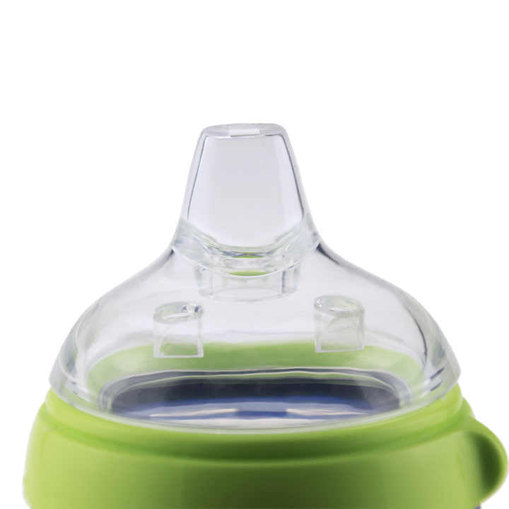 Baby Feeding Supplies Silicone Sipper Bottle for Baby.