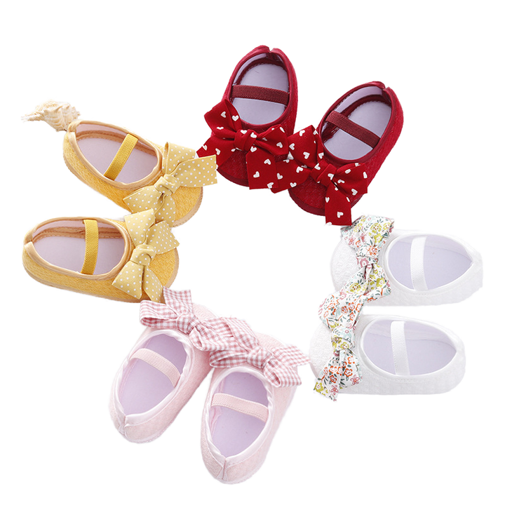 أحذية أطفال كلاسيكية جميلة - Beautiful classic baby shoes
