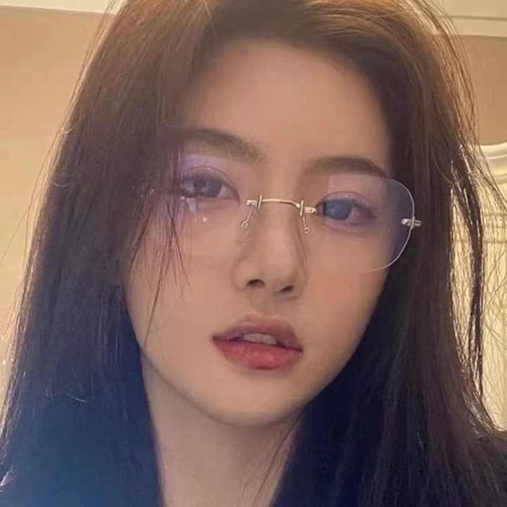 نظارات طبيه نسائيه