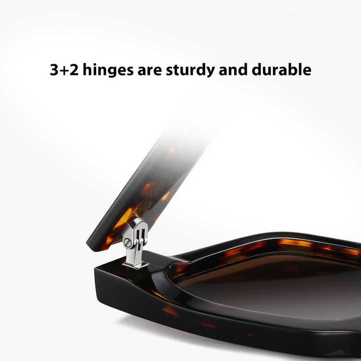 Sunglasses with Tac Lens