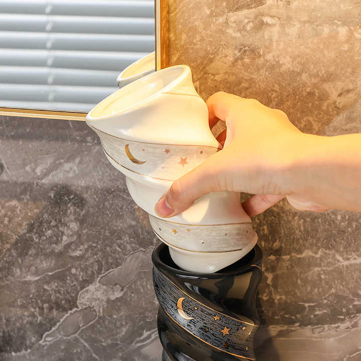 toothbrush cups أكواب فرشاة أسنان