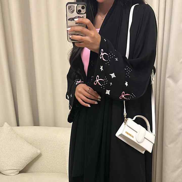 عبايات سودا نسائيه