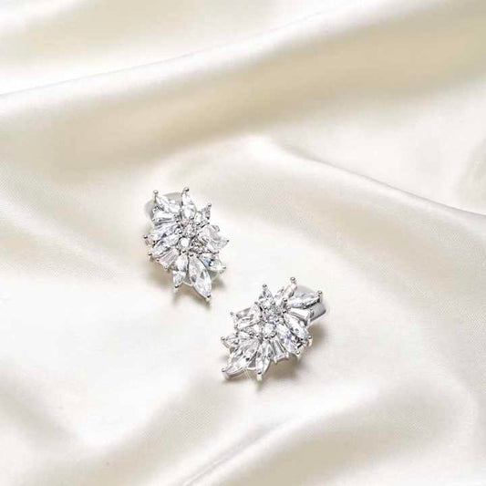 قراط أذن عصرية