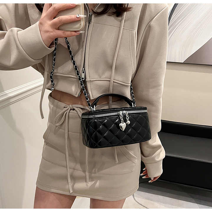 حقيبة كتف نسائية من الجلد