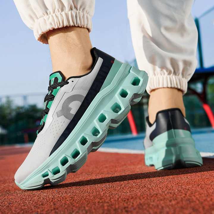 Men's casual shoes