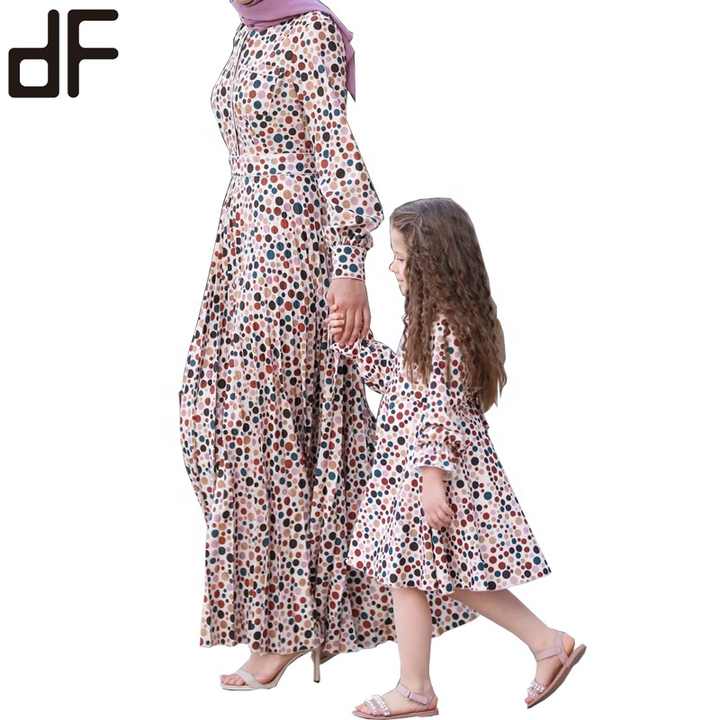 ملابس للوالدين والأطفال ملابس عائلية ملابس الأم وابنتها Parent-child clothing, family-friendly long-sleeved