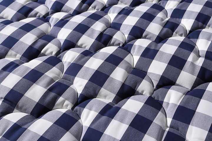 top mattress pocket spring with foam rolled packed مرتبة زنبركية جيبية من الفوم بحجم كوين