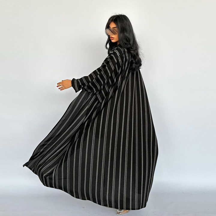 عبايه سودا نساء