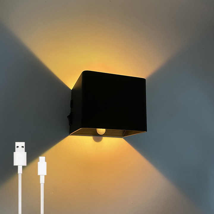 Magnetic indoor wall lamp
