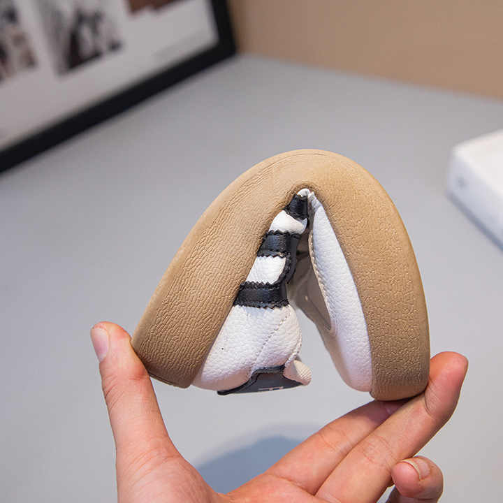 Kids Casual Lightweight Sneakers for Boys and