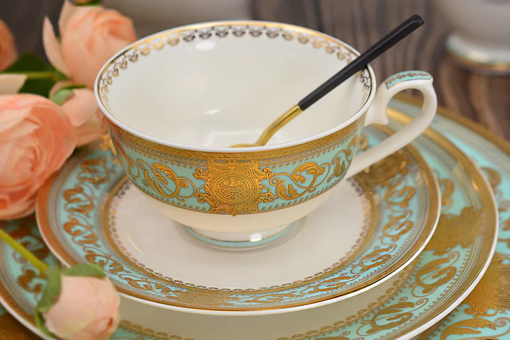 24pcs Embossed Gold Dinner Plate Dessert Plates 24 قطعة من أطباق العشاء الذهبية المنقوشة وأطباق الحلوى 200 سم