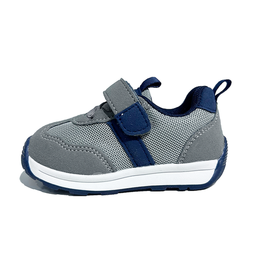 حذاء رياضي اولاد