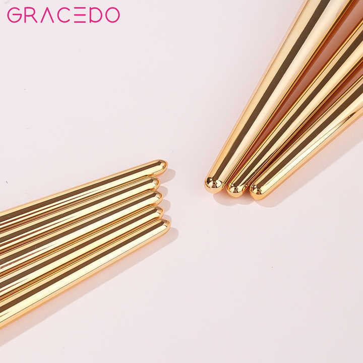 makeup brushes