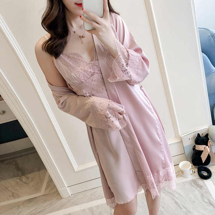 Women's sleepwear