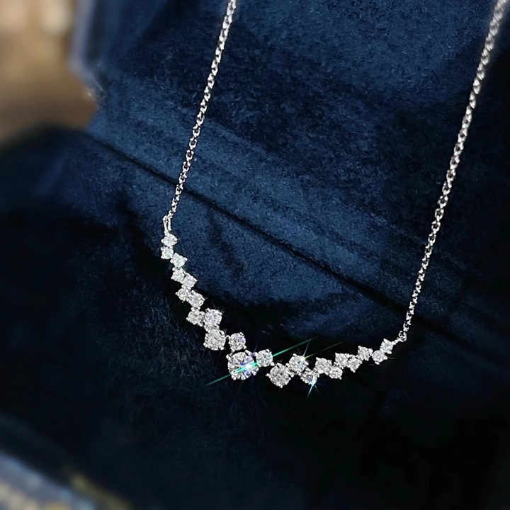 Women's necklace