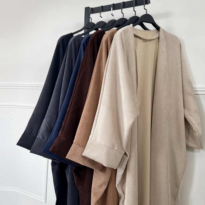 عبايات ملونة انيقه و فاخره