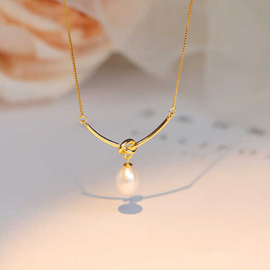 قلادات نسائيه