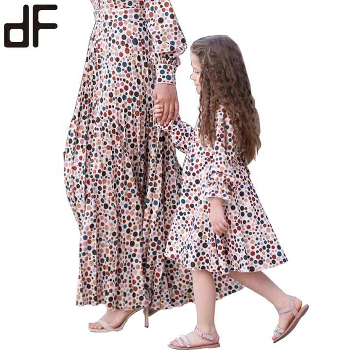 ملابس للوالدين والأطفال ملابس عائلية ملابس الأم وابنتها Parent-child clothing, family-friendly long-sleeved