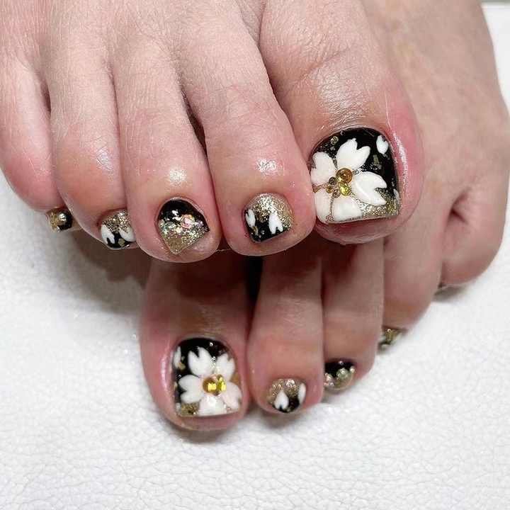 French Short Slanted-edge Nail - Nail Design Kit