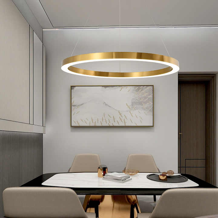 ثريات إضاءة دائرية ذهبية عالية الجودة بقطر . High quality gold circular lighting chandeliers