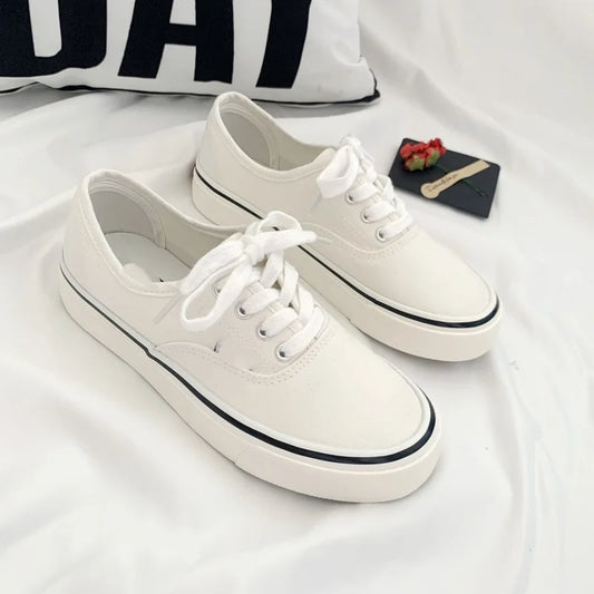 أحذية نسائية رياضية