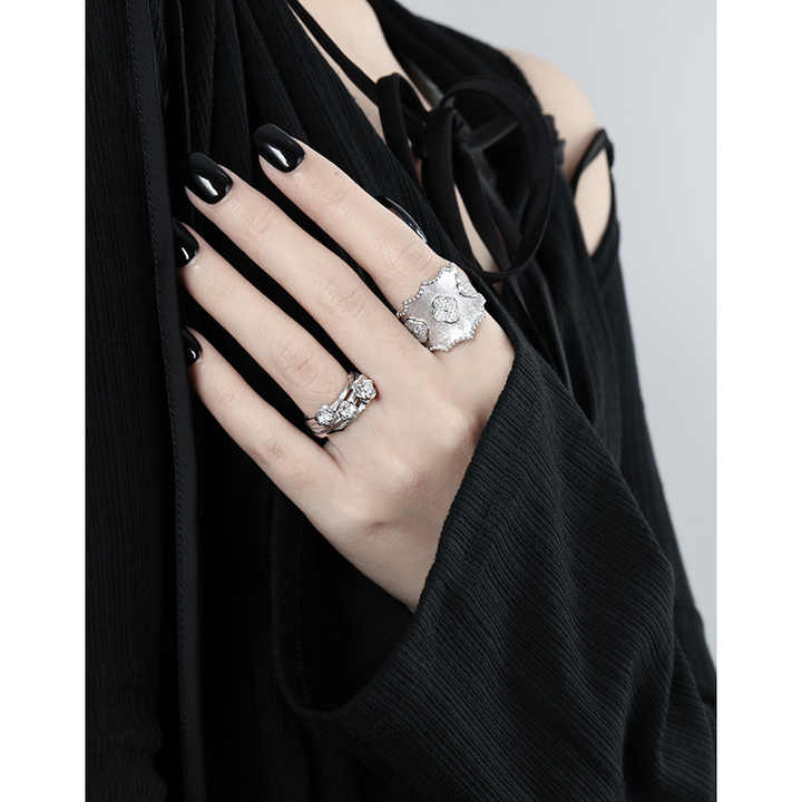 خاتم نسائي