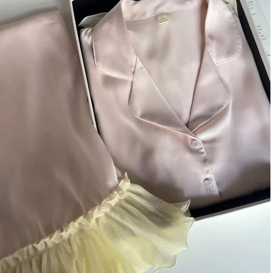 بيجامة رقيقة للنساء