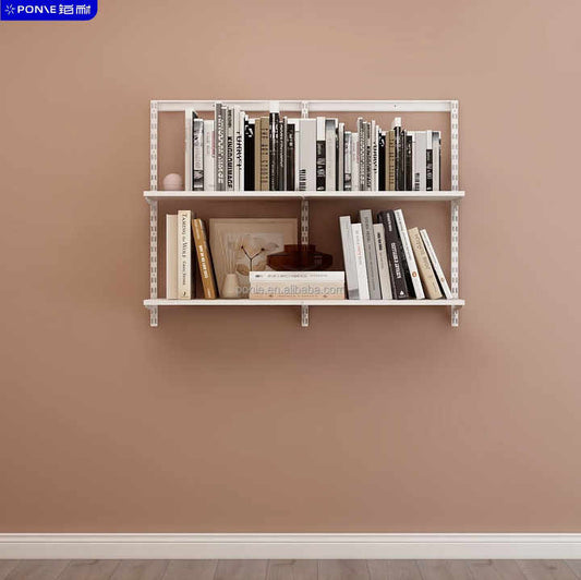 رف كتب أبيض بسيط يمكن تثبيته على الحائط . Simple white wall-mounted bookshelf