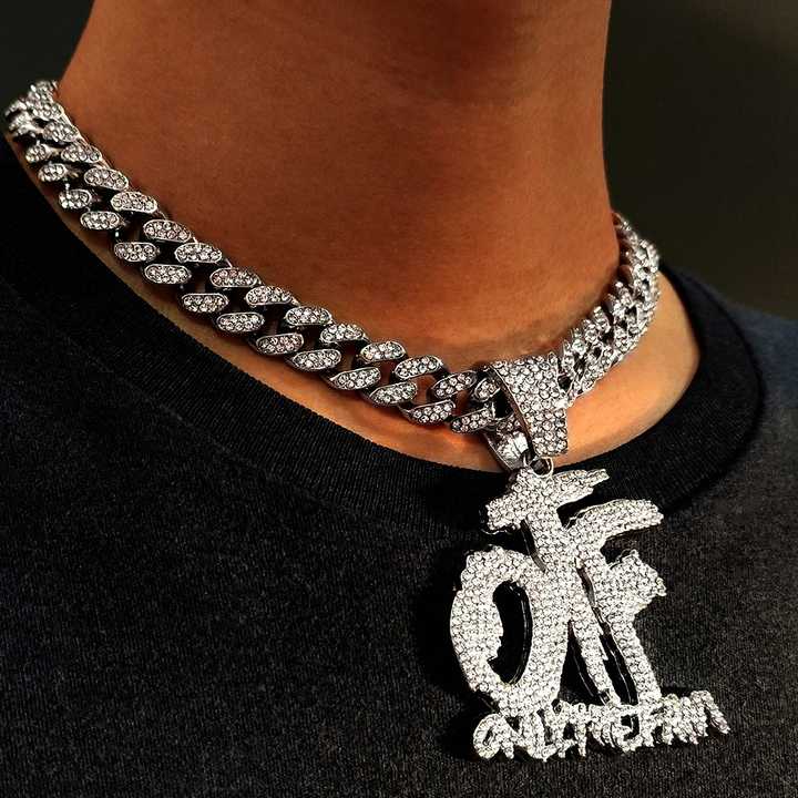 Women's necklace