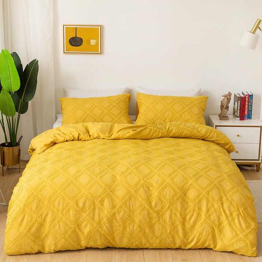 طقم مفروشات أسِرة طرية مطرزة لجميع الفصول . Soft Embroidered All Season Bedding Set Luxury Solid
