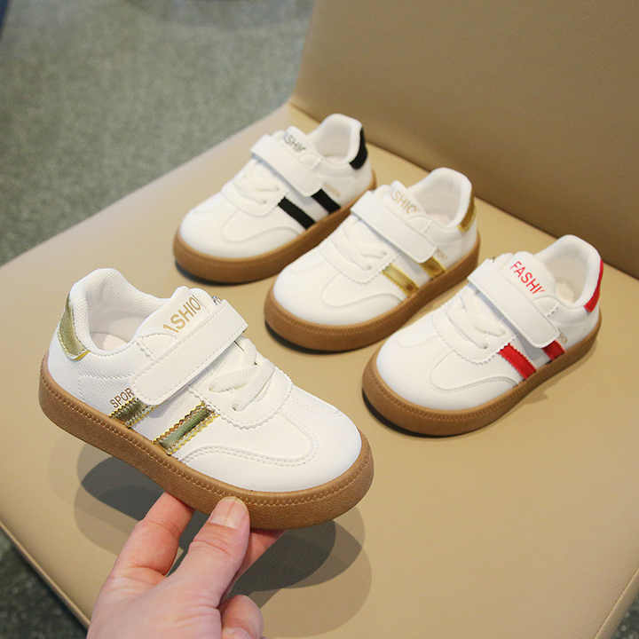 Boys' lightweight sneakers