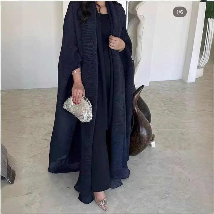 Open abaya with buttons