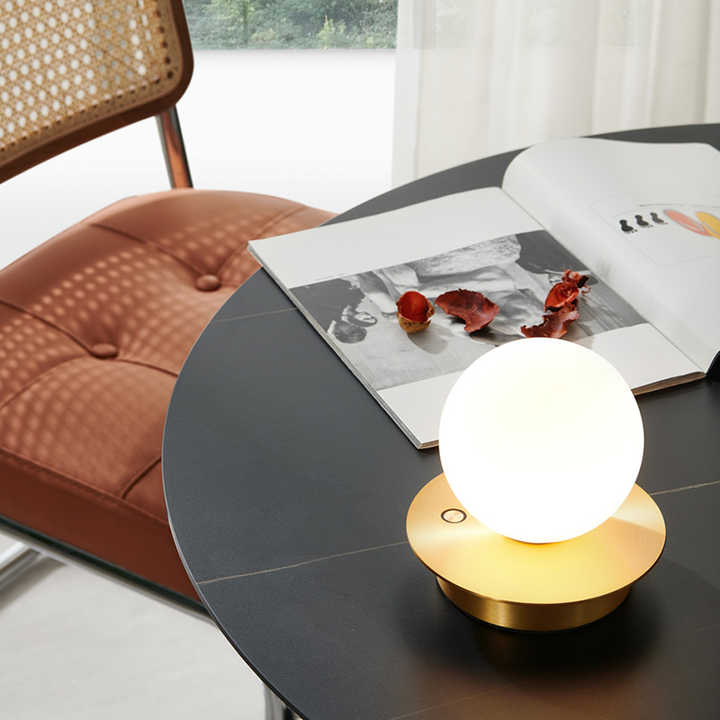 Modern multi-function desk lamp