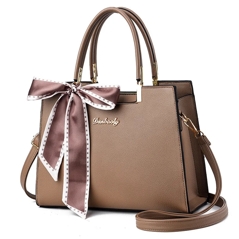 Large capacity women's handbags