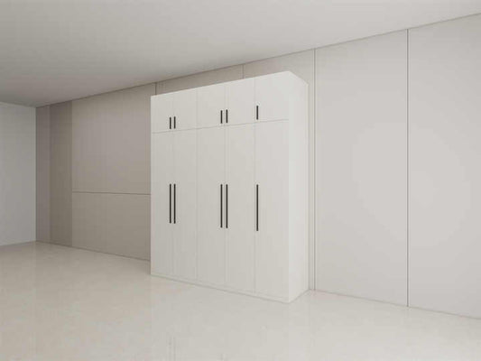 خزانة خشبية بسيطة