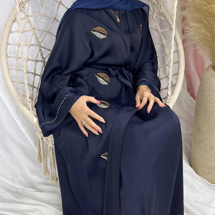 عباية سودا للنساء