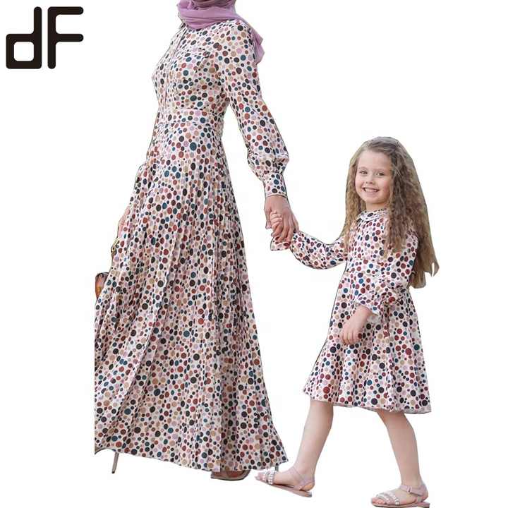 ملابس للوالدين والأطفال ملابس عائلية ملابس الأم وابنتها Parent-child clothing, family-friendly long-sleeved