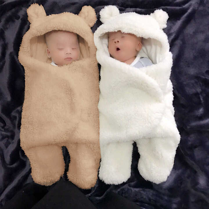 Sleeping bags for newborns . حقائب نوم للأطفال حديثي الولادة
