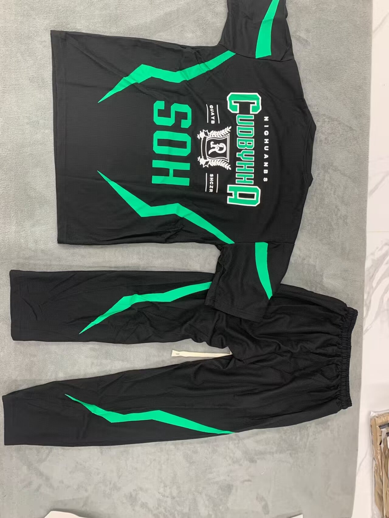 قمصان رجالي