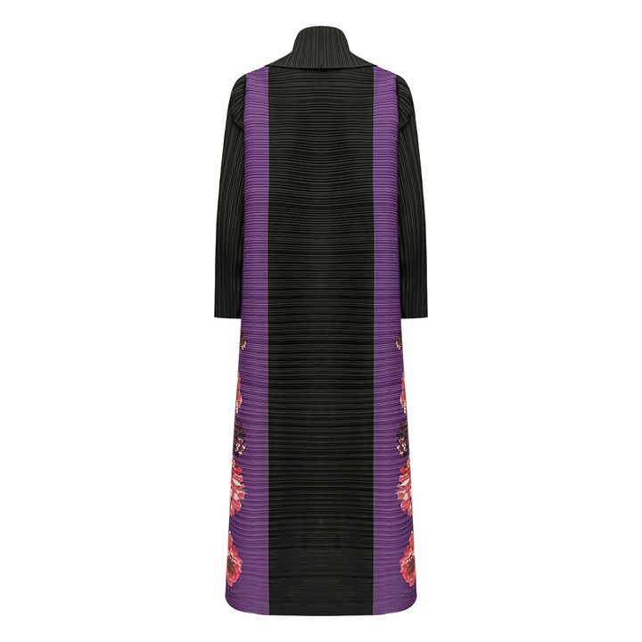 Elegant and luxurious black women's abayas