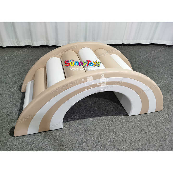 Beige Indoor Baby Playground Soft Play Set Sponge Material Bare For Soft Play البيج داخلي ملعب الطفل مجموعة اللعب الناعمة مادة الإسفنج عارية للعب لينة