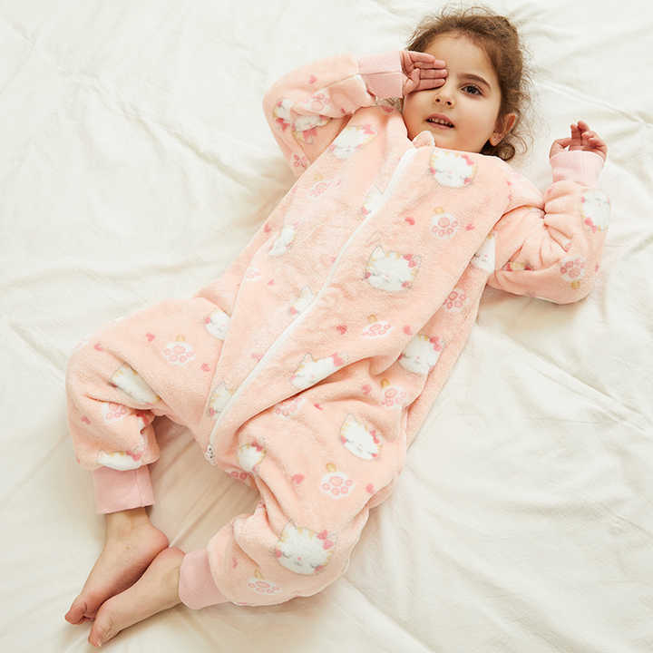 بيجامات أطفال كم طويل