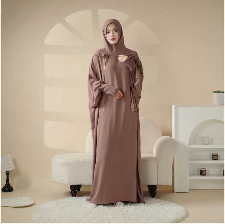 Islamic women's abaya